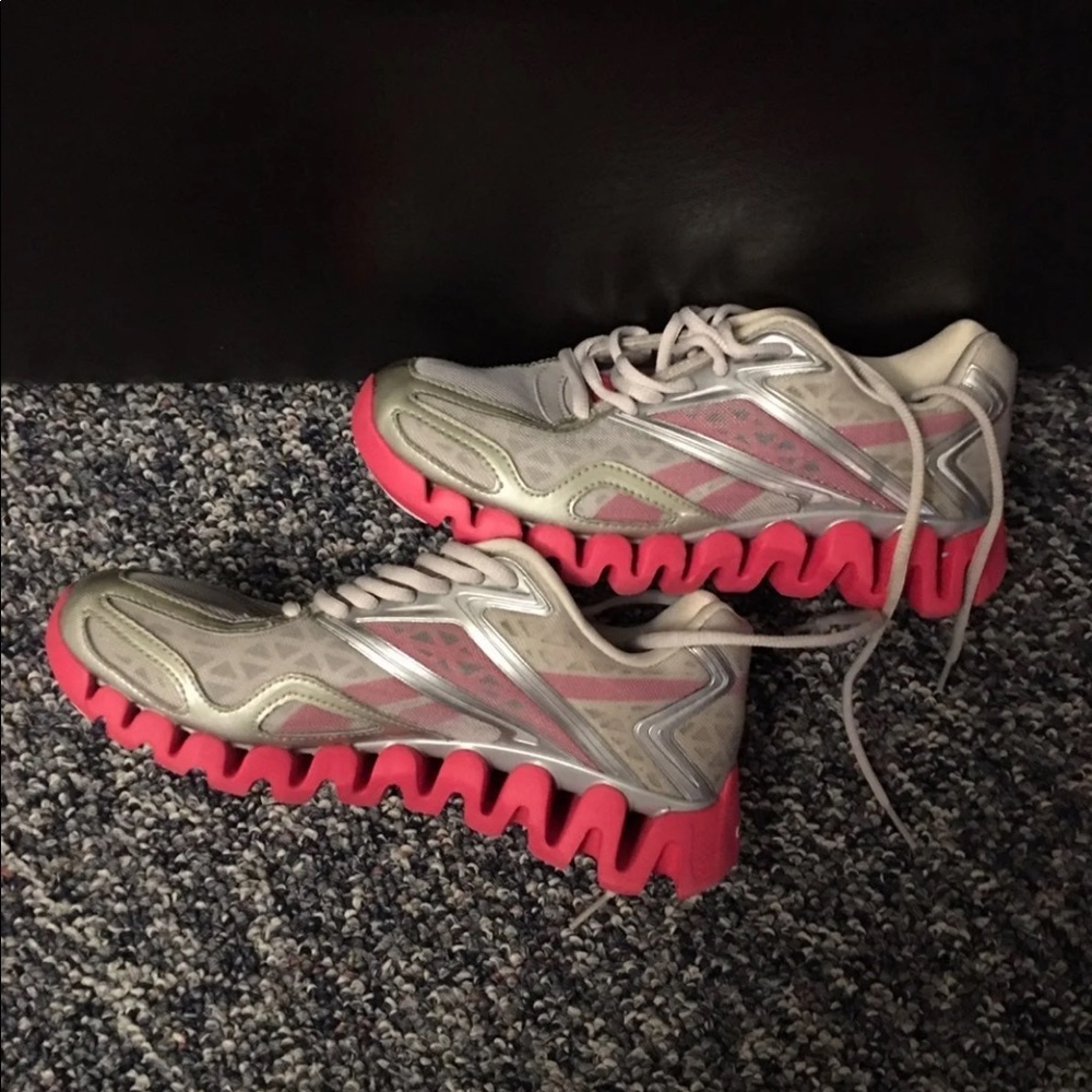 Reebok zig tech running shoes for women size 7